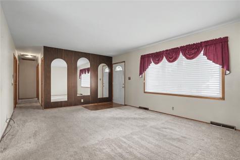 4700 Midway Drive NW Cedar Rapids IA 52405