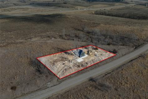 2613 335th Street Chelsea IA 52215