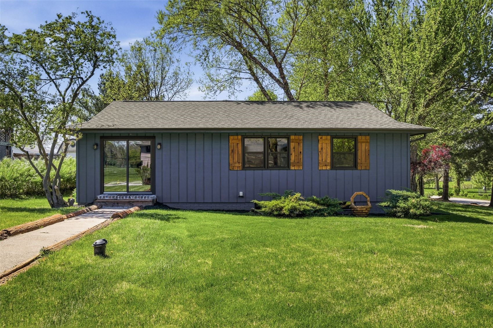6401 Hickory Boulevard SE Cedar Rapids IA 52403