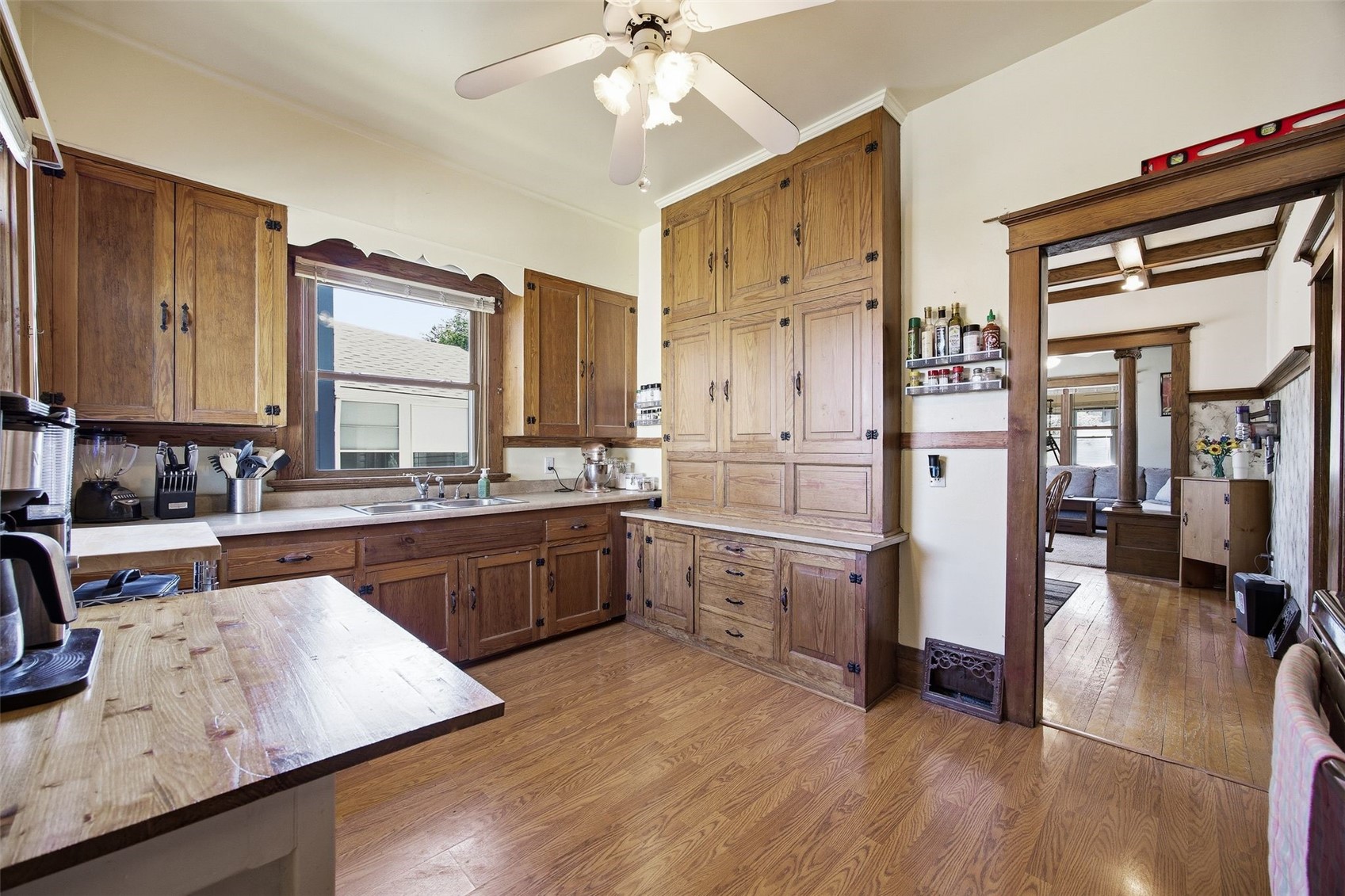 231 Highland Drive NW Cedar Rapids IA 52405