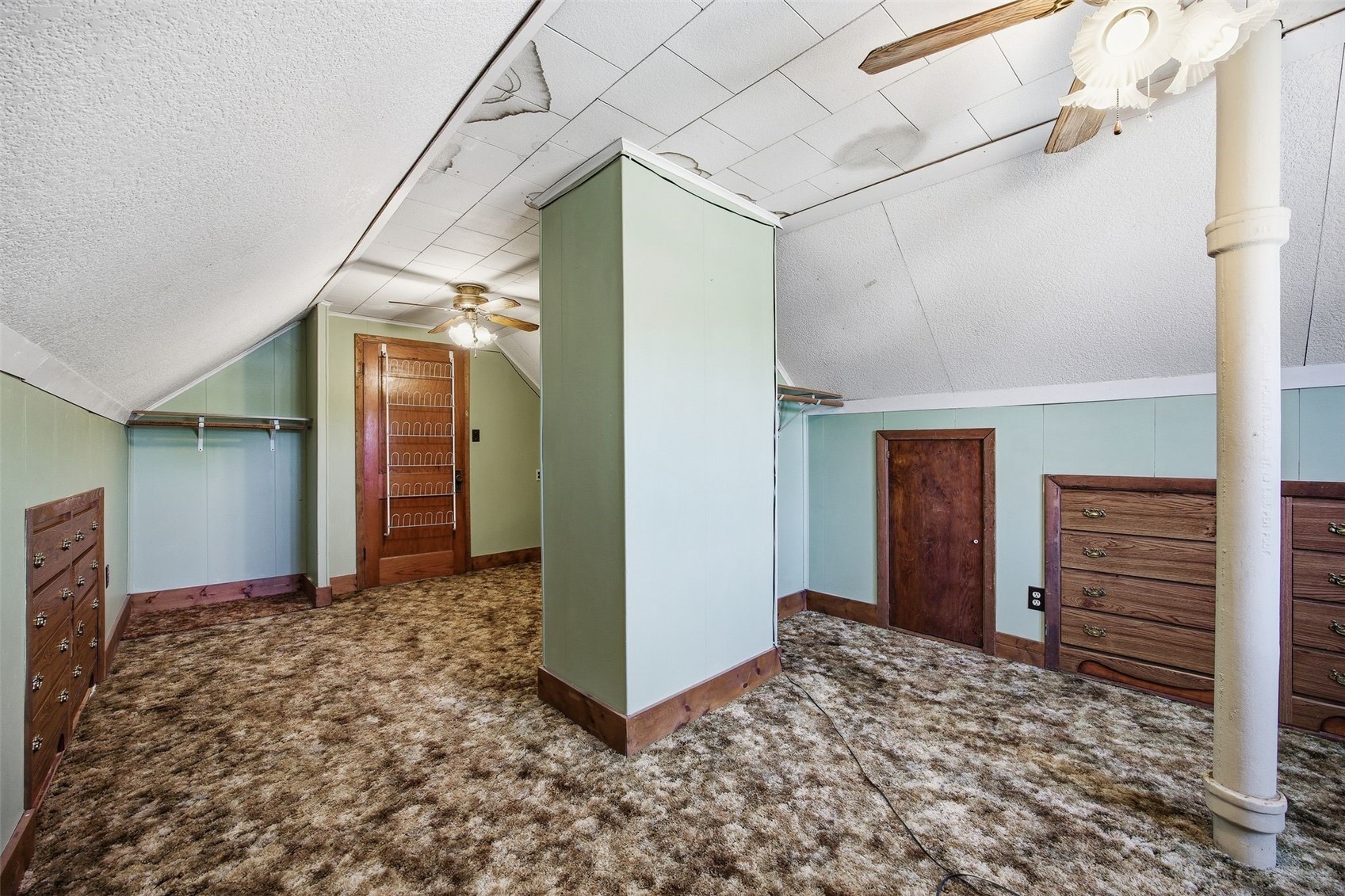 231 Highland Drive NW Cedar Rapids IA 52405