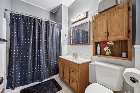 231 Highland Drive NW Cedar Rapids IA 52405