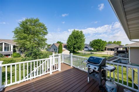 2460 Prairie Hill Drive Marion IA 52302