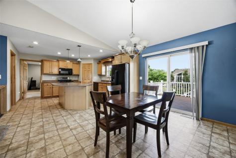 2460 Prairie Hill Drive Marion IA 52302