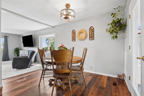6671 18th Avenue Keystone IA 52249