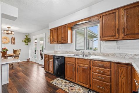 6671 18th Avenue Keystone IA 52249