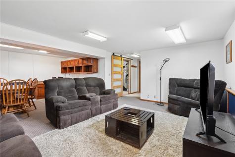 6671 18th Avenue Keystone IA 52249