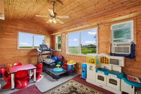 6671 18th Avenue Keystone IA 52249