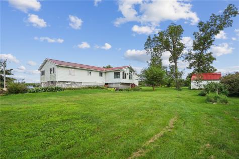 6671 18th Avenue Keystone IA 52249