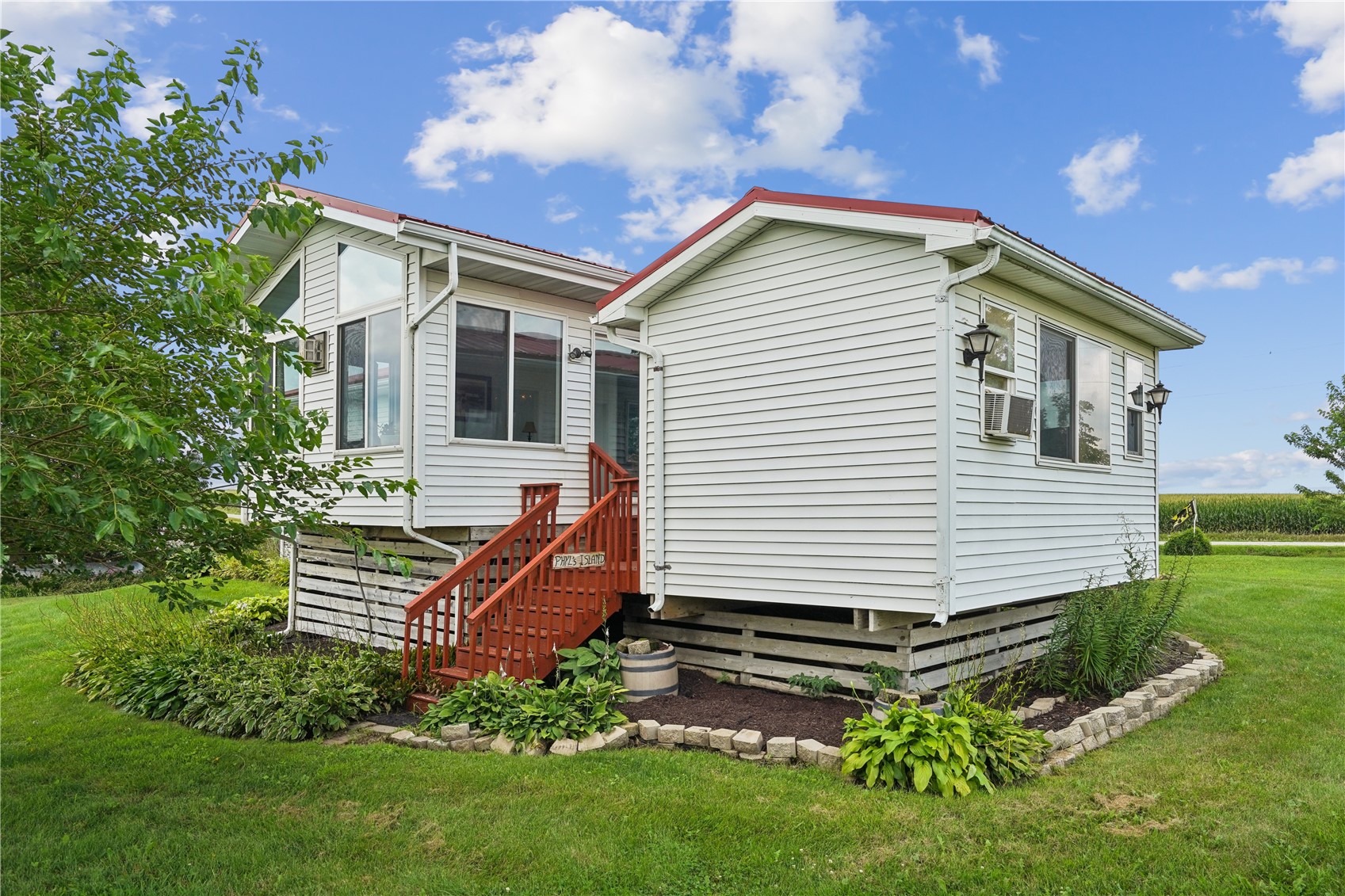 6671 18th Avenue Keystone IA 52249