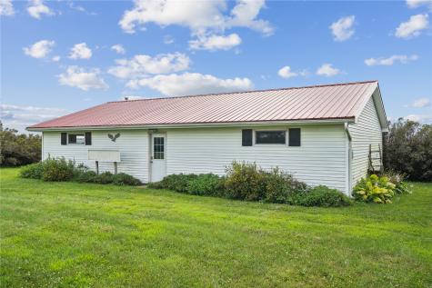 6671 18th Avenue Keystone IA 52249