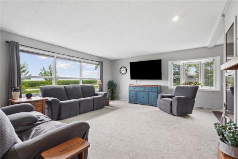 6671 18th Avenue Keystone IA 52249
