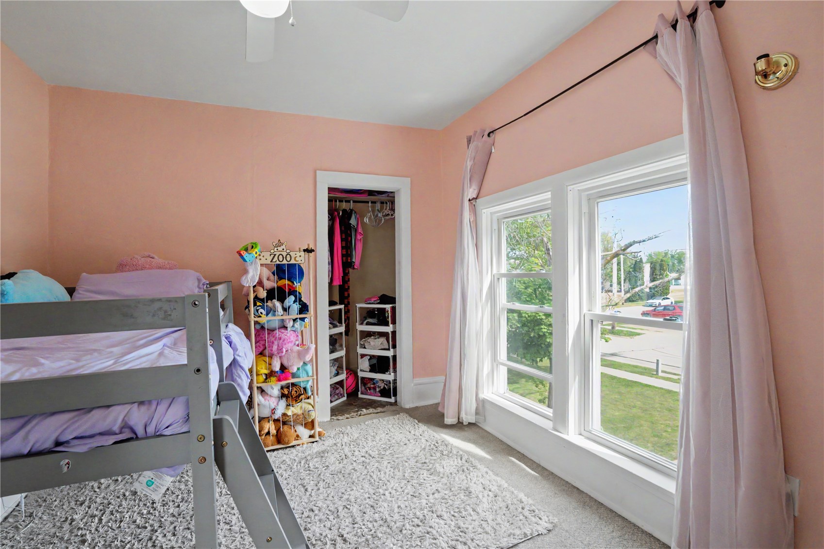 203 Roosevelt Street Alburnett IA 52202