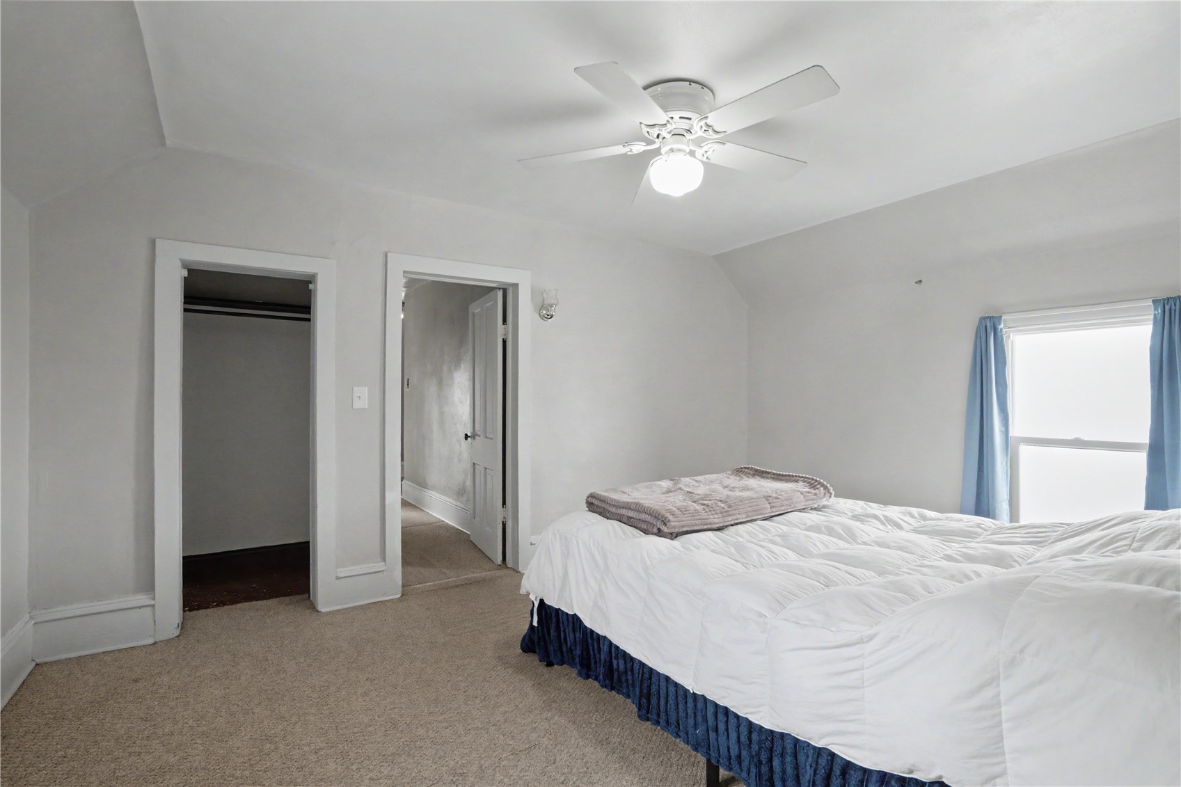 203 Roosevelt Street Alburnett IA 52202