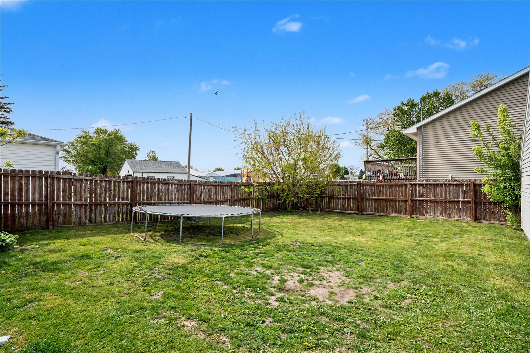 203 Roosevelt Street Alburnett IA 52202