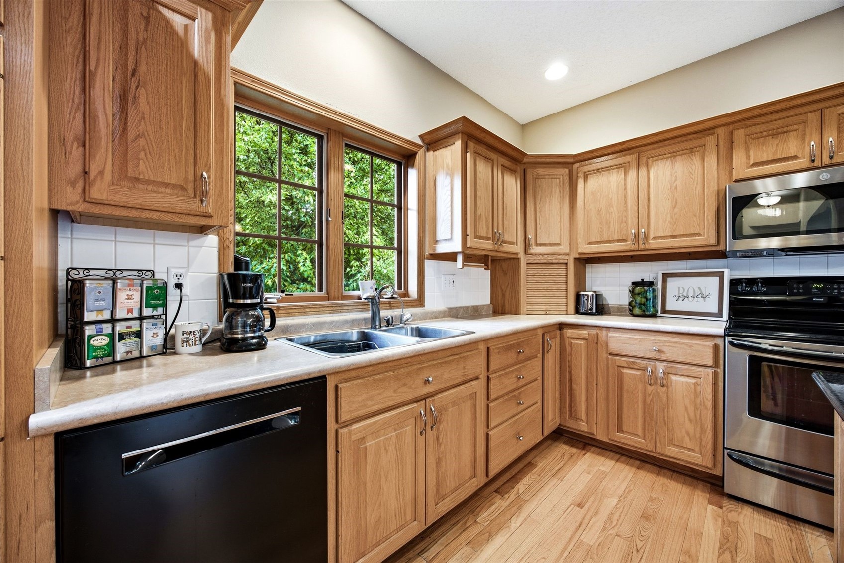 2792 Holly Court NW Swisher IA 52238