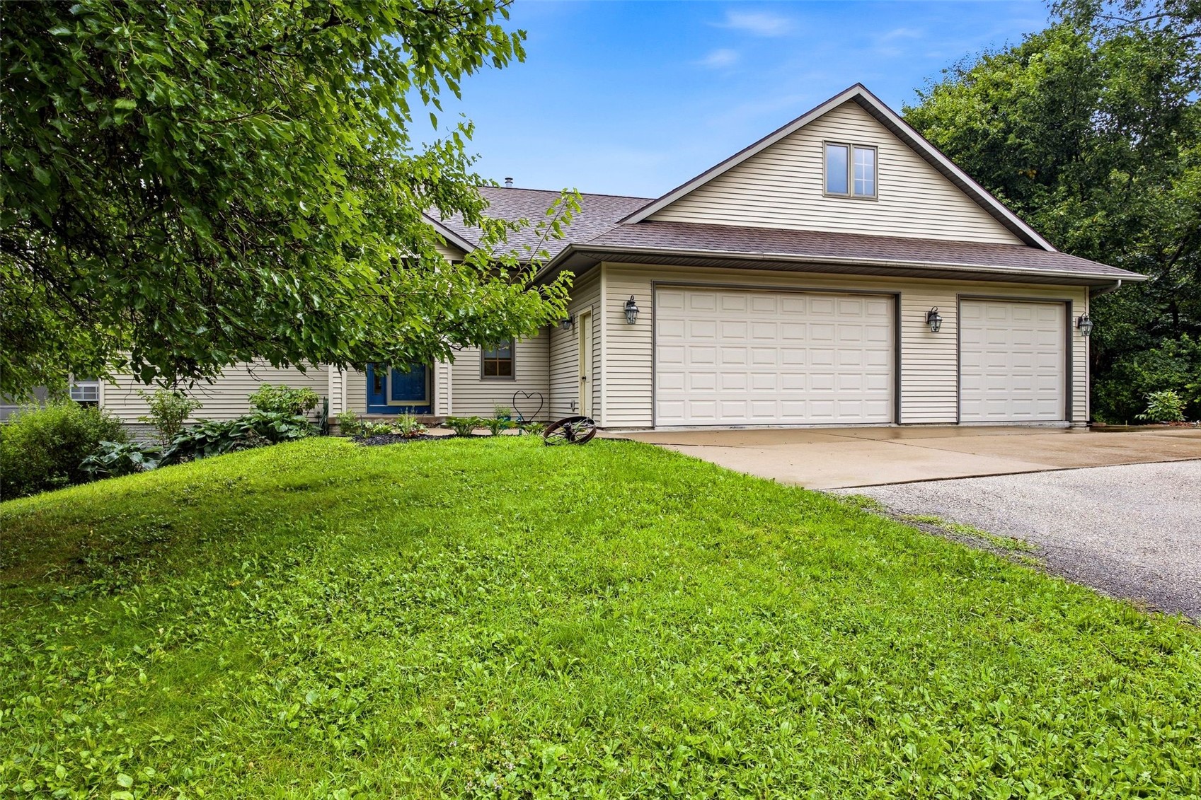 2792 Holly Court NW Swisher IA 52238