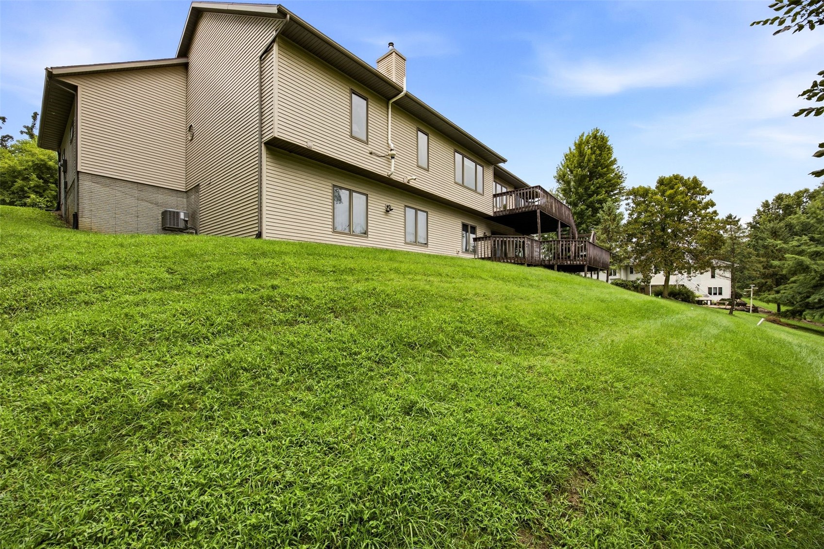 2792 Holly Court NW Swisher IA 52238