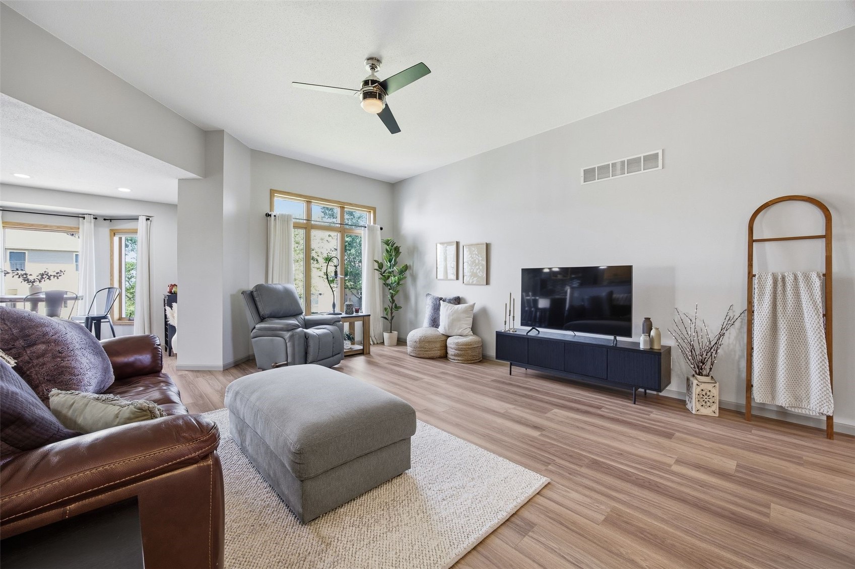 407 Wildflower Drive Fairfax IA 52228