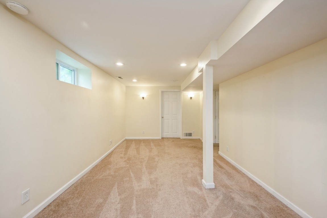 2039 Bever Avenue SE Cedar Rapids IA 52403