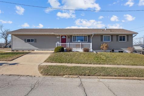 990 S 5th Street Marion IA 52302