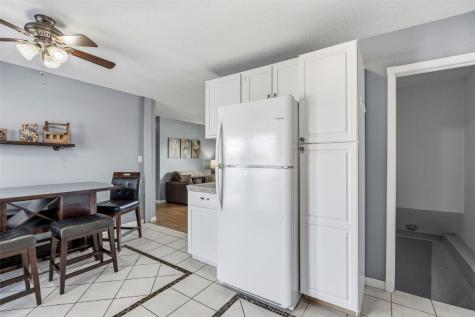 990 S 5th Street Marion IA 52302
