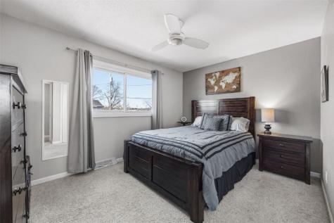 990 S 5th Street Marion IA 52302
