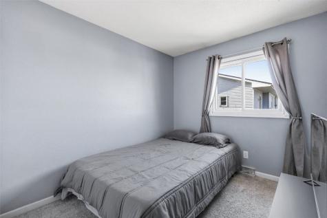 990 S 5th Street Marion IA 52302