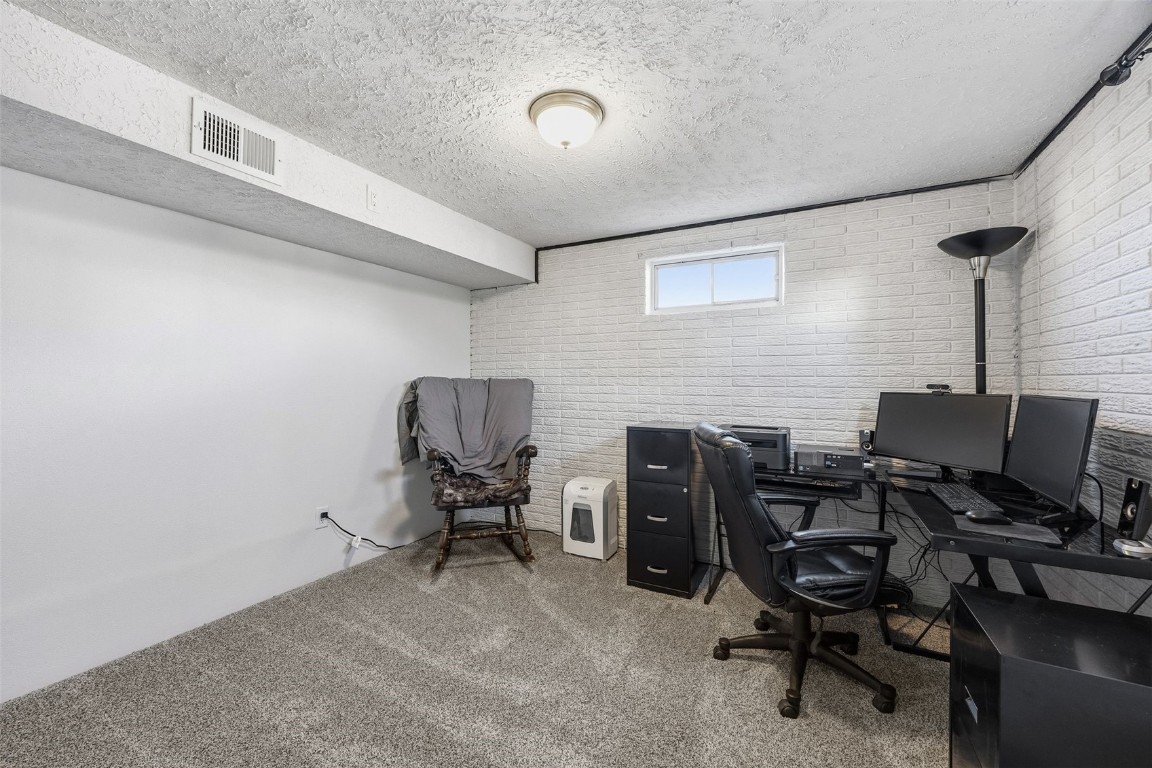 990 S 5th Street Marion IA 52302