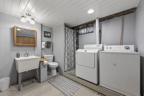 990 S 5th Street Marion IA 52302