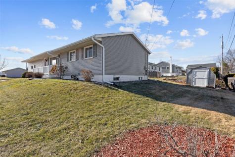 990 S 5th Street Marion IA 52302
