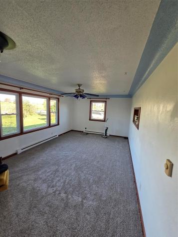 4717 Lucore Road Marion IA 52302