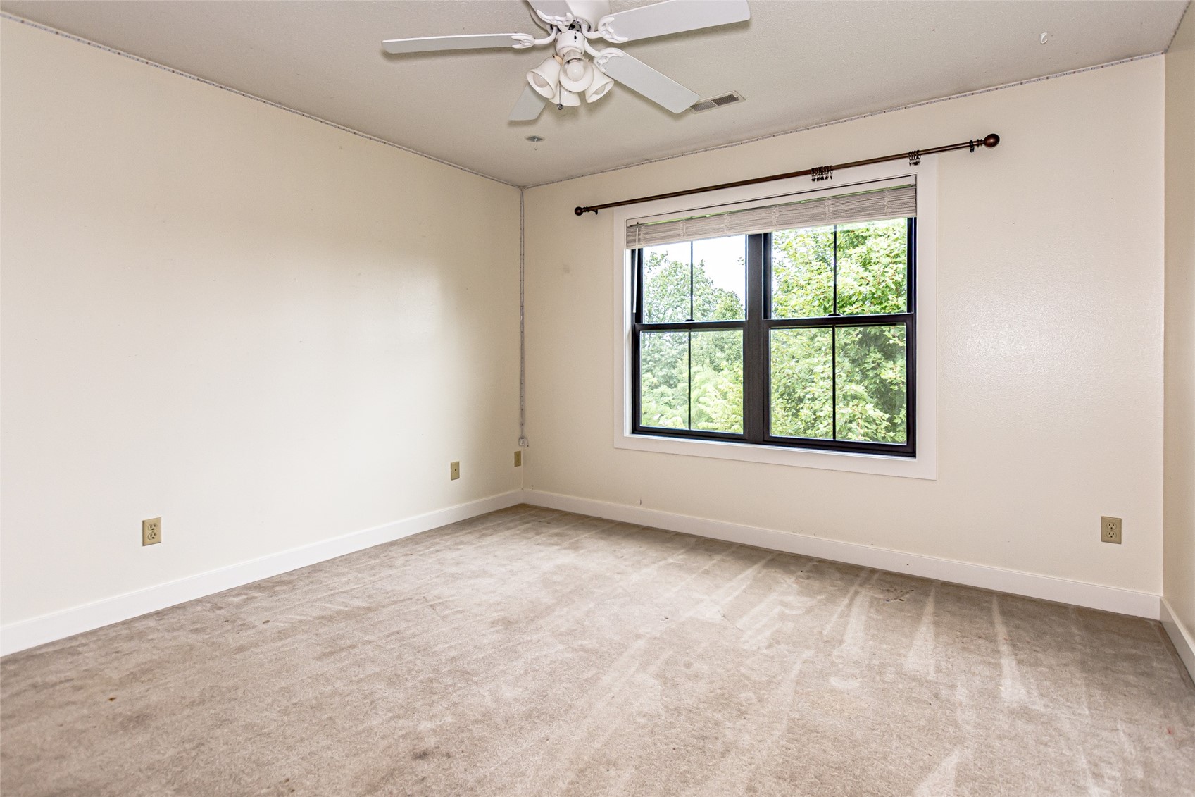 6949 Bowman Lane Cedar Rapids IA 52402