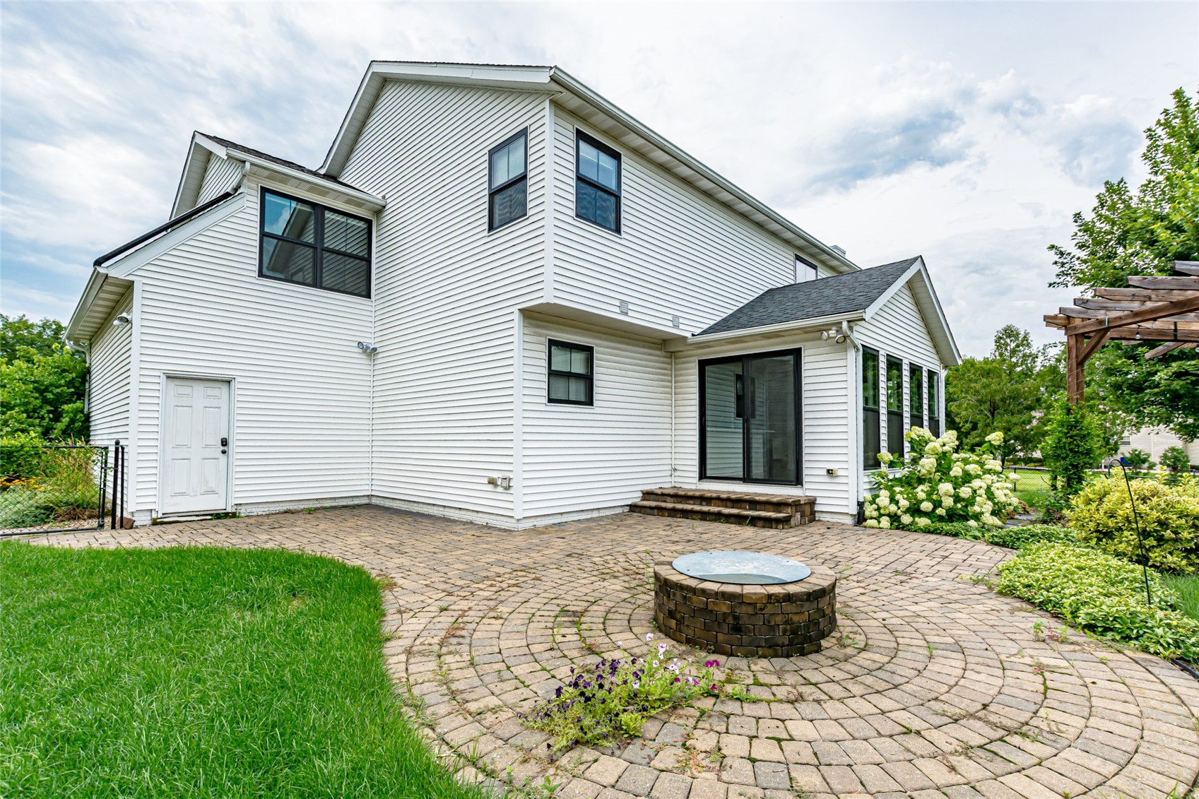 6949 Bowman Lane Cedar Rapids IA 52402