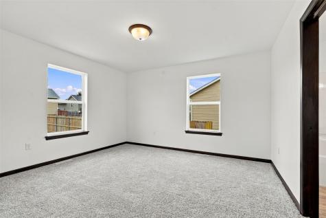9515 Grand Oaks Drive NE Cedar Rapids IA 52402