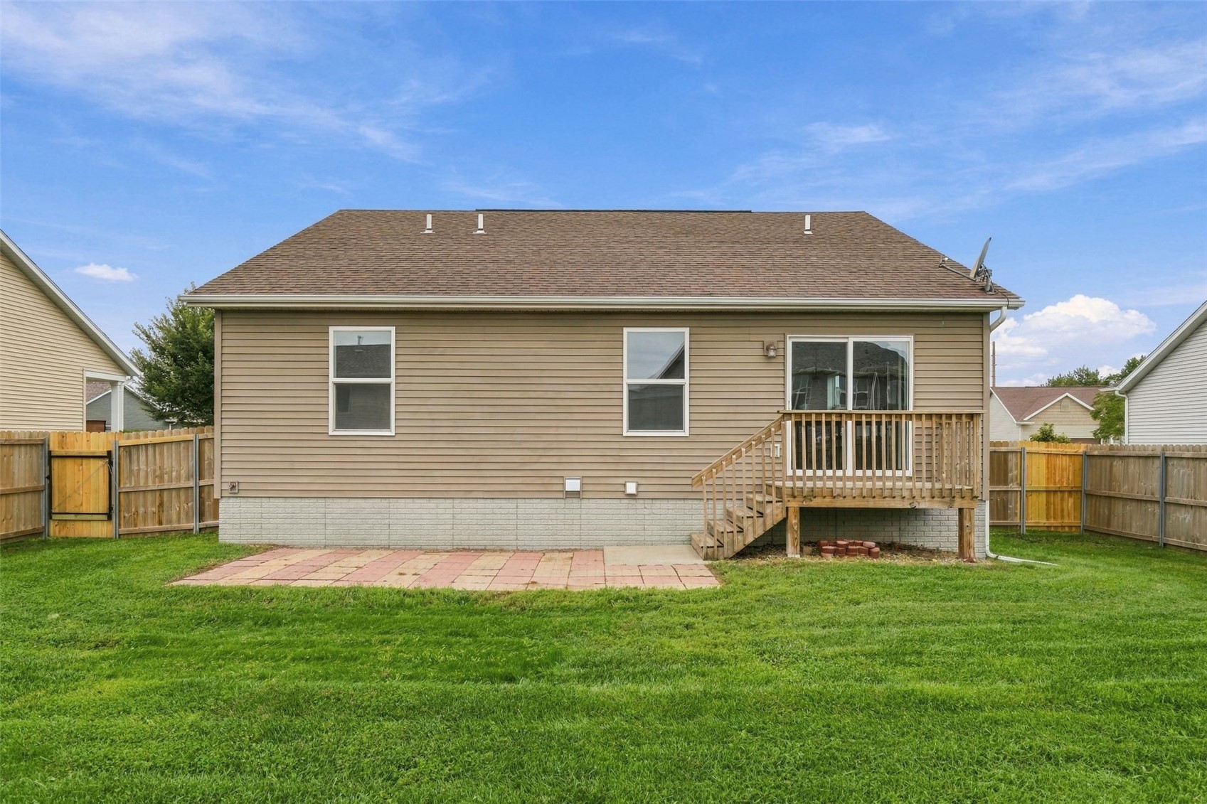 9515 Grand Oaks Drive NE Cedar Rapids IA 52402