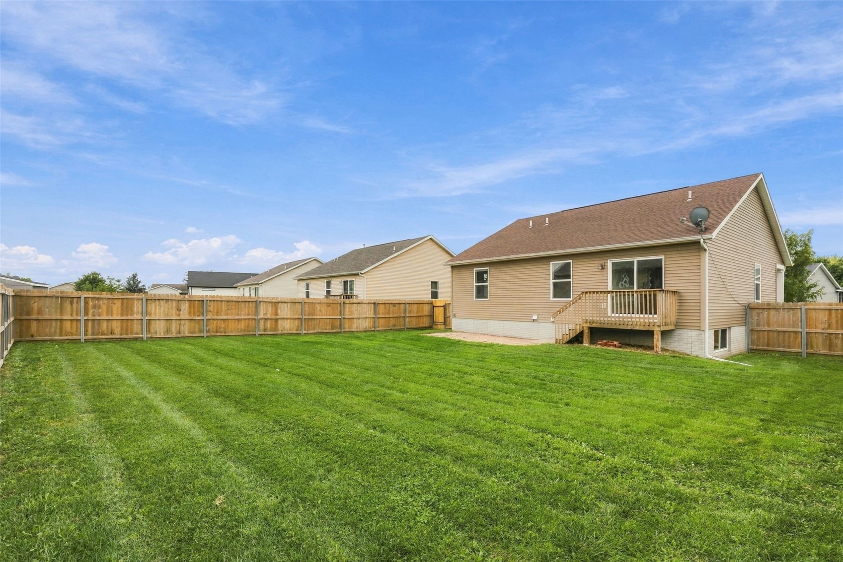 9515 Grand Oaks Drive NE Cedar Rapids IA 52402