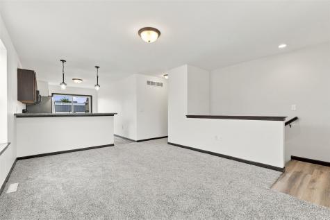 9515 Grand Oaks Drive NE Cedar Rapids IA 52402