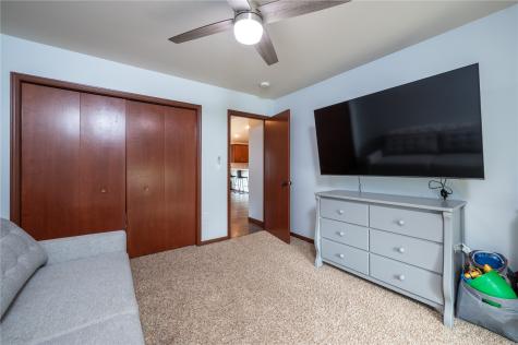 1308 Deer Run NE Cedar Rapids IA 52402