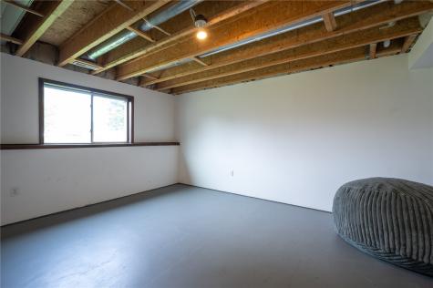 1308 Deer Run NE Cedar Rapids IA 52402