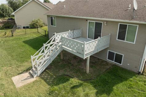 1308 Deer Run NE Cedar Rapids IA 52402