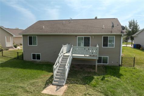 1308 Deer Run NE Cedar Rapids IA 52402