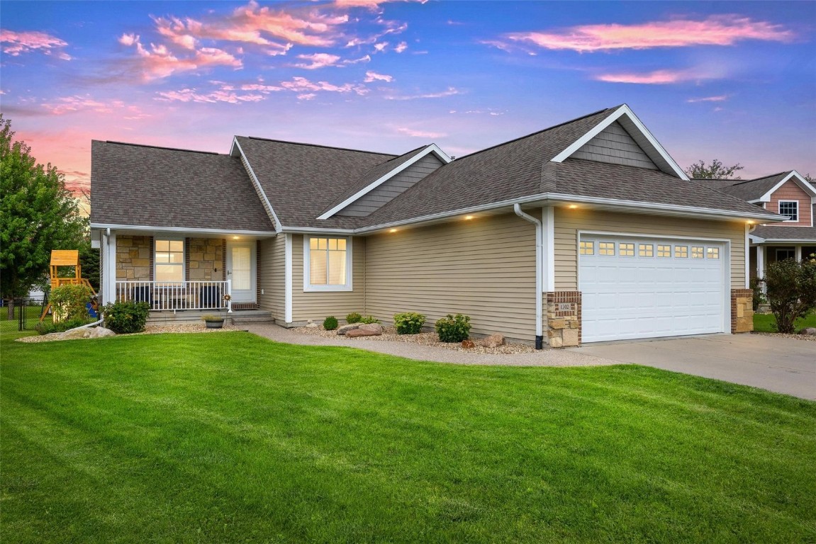 1302 Deer Run Drive NE Cedar Rapids IA 52402