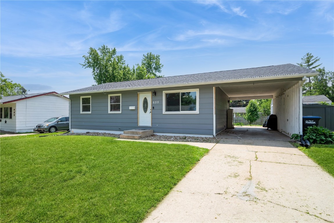 655 W 9th Avenue Marion IA 52302