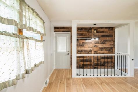 655 W 9th Avenue Marion IA 52302