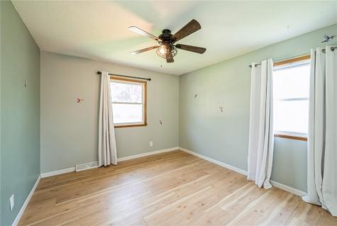655 W 9th Avenue Marion IA 52302