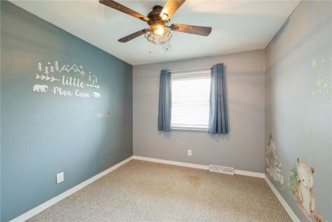 655 W 9th Avenue Marion IA 52302