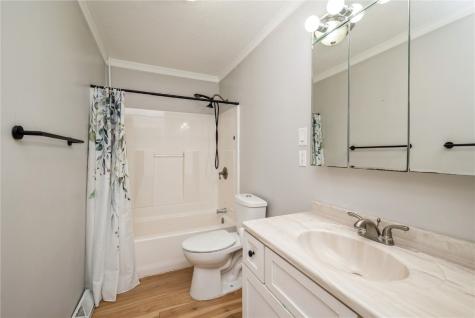 655 W 9th Avenue Marion IA 52302