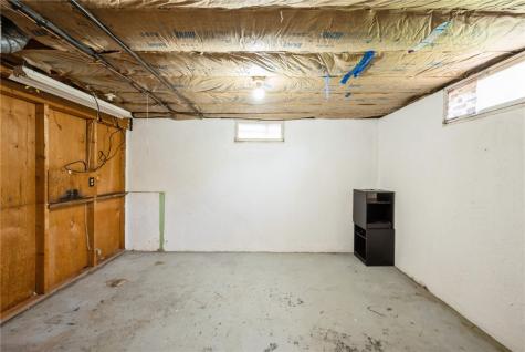 655 W 9th Avenue Marion IA 52302