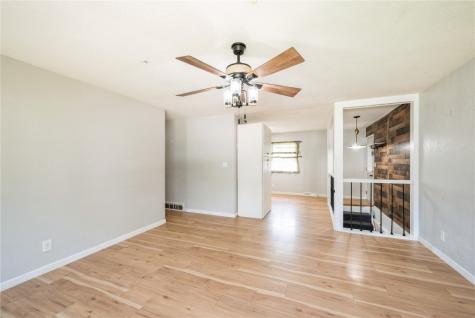 655 W 9th Avenue Marion IA 52302